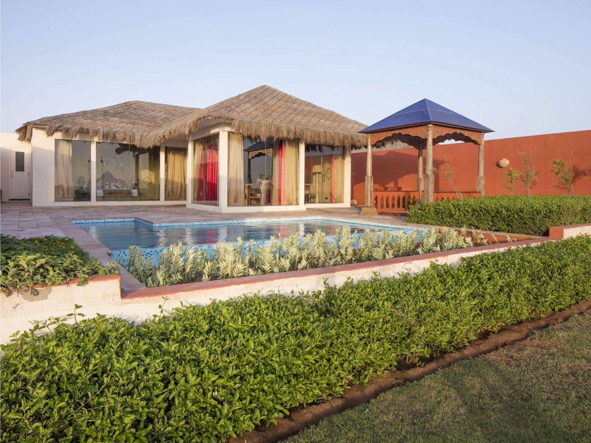 Serena Beach Resort Māndvi Exterior foto